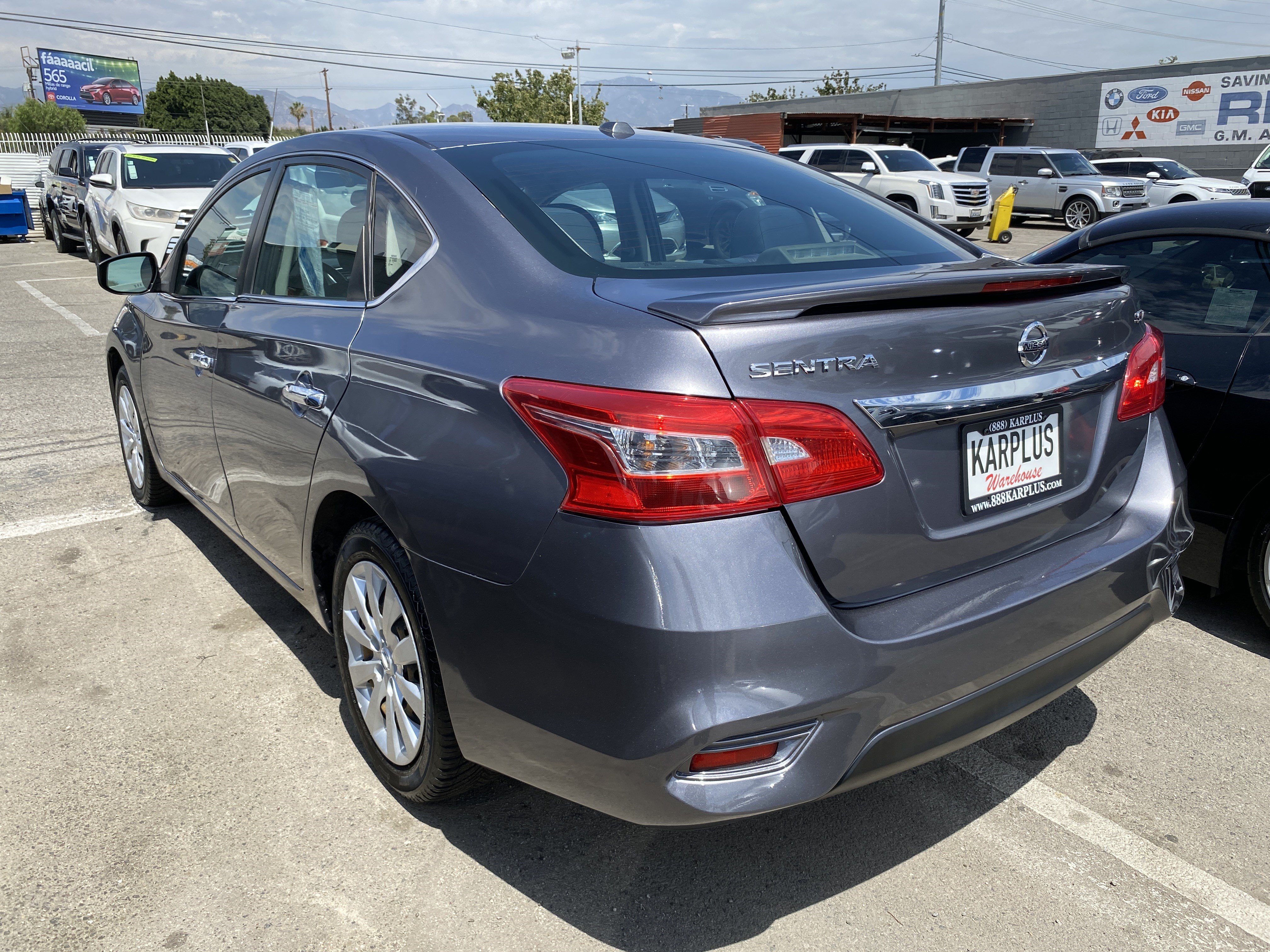 Used 2019 Nissan Sentra SV FWD image 7