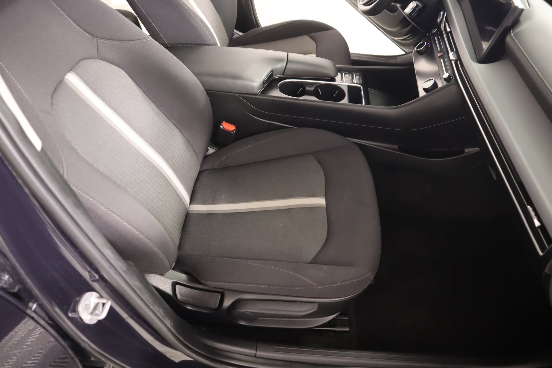 Used 2025 Hyundai Sonata SEL FWD image 12