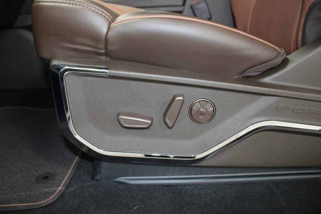 New 2026 Ford F250 King Ranch w/ Chrome Package image 17