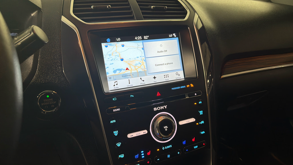 Used 2017 Ford Explorer Limited AWD/4WD image 22