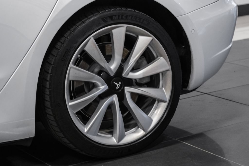 Used 2020 Tesla Model 3 Long Range AWD/4WD image 44
