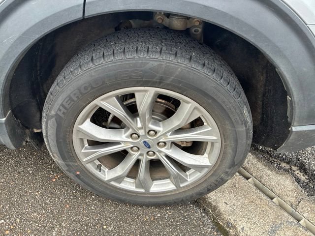 Used 2021 Ford Explorer Limited AWD/4WD image 25