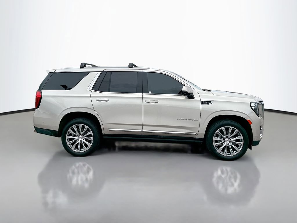 Used 2023 GMC Yukon Denali w/ Denali Reserve Package RWD image 8