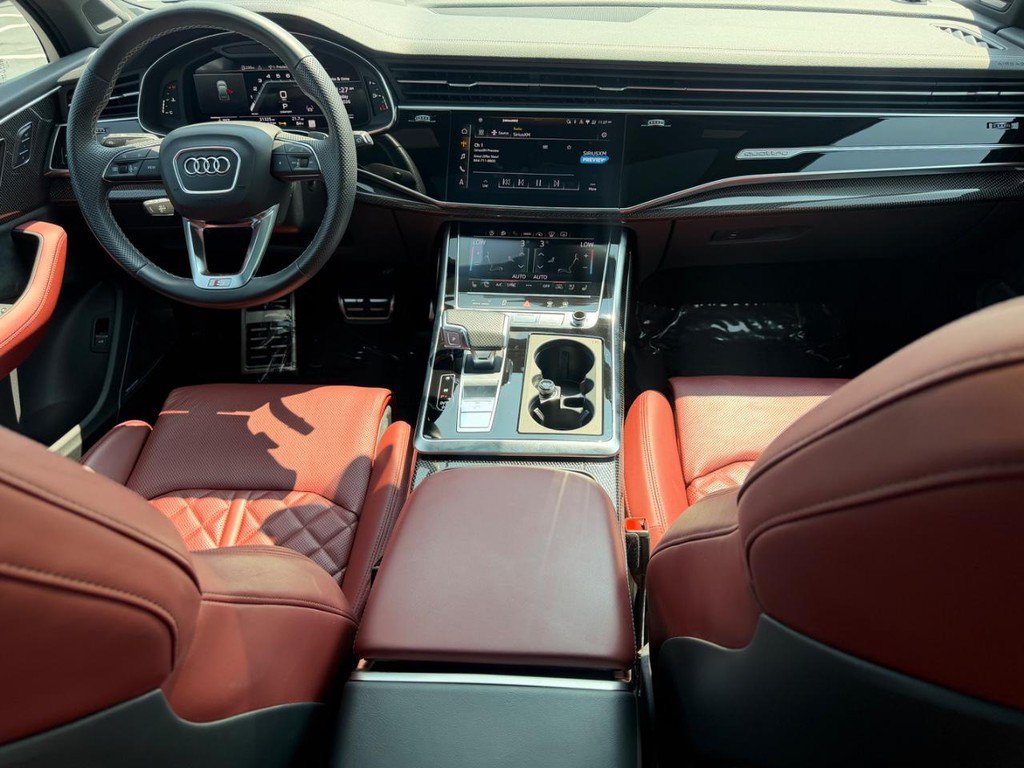 Used 2023 Audi SQ7 Prestige AWD/4WD image 11