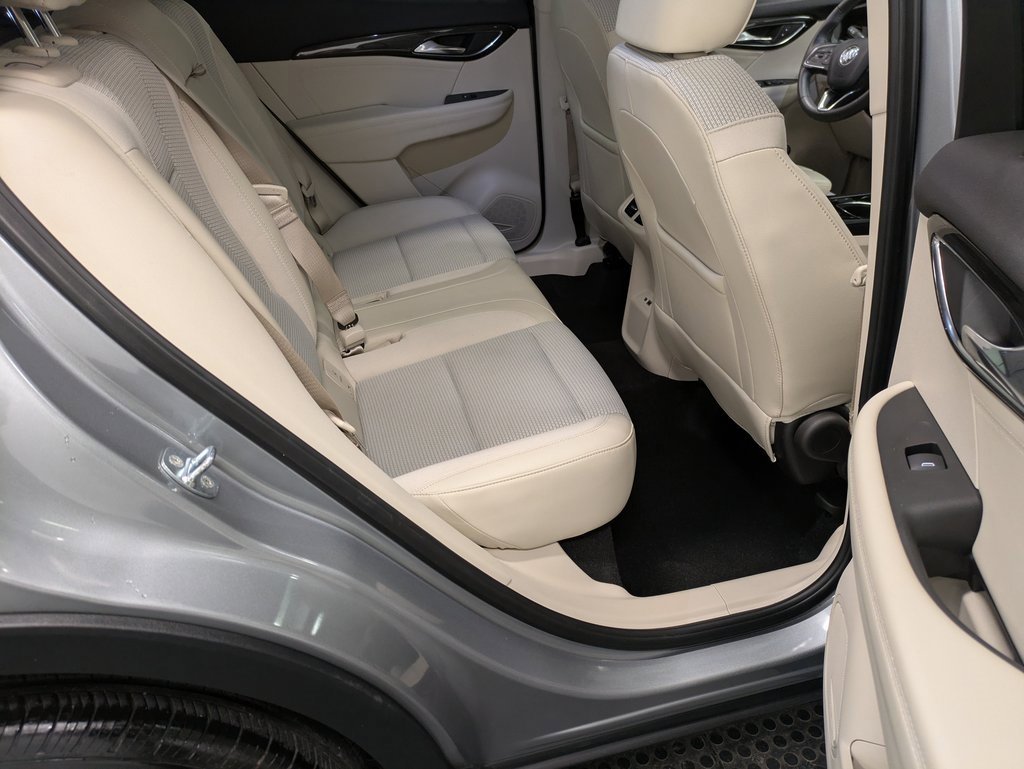 Used 2023 Buick Envision Preferred image 27