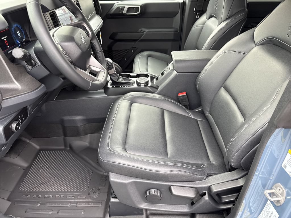 New 2025 Ford Bronco Big Bend w/ Black Diamond Package AWD/4WD image 9