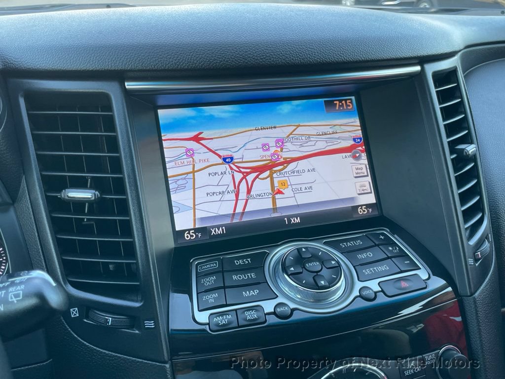 Used 2015 INFINITI QX70 AWD w/ Premium Package image 18