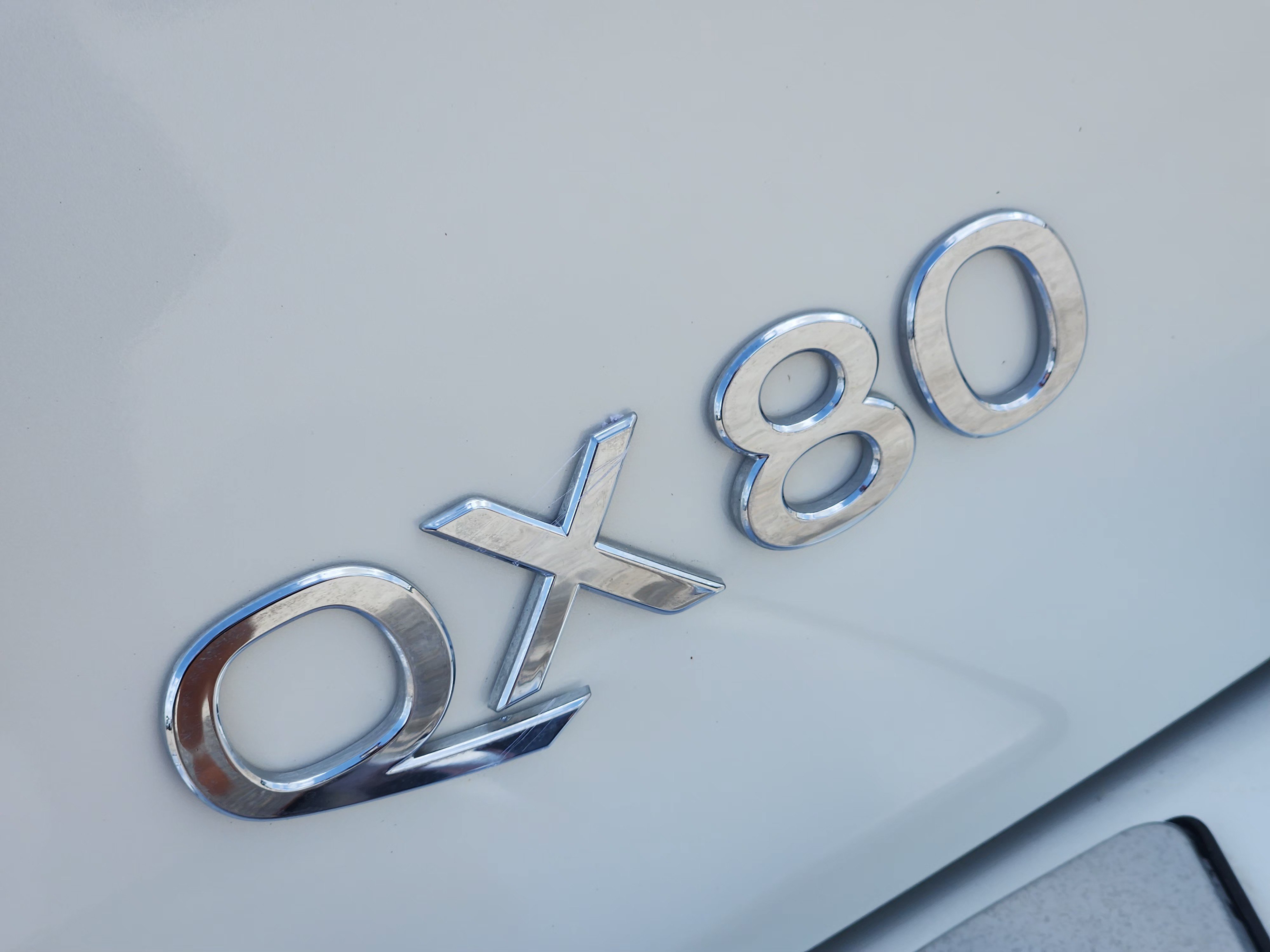 Used 2017 INFINITI QX80 2WD w/ Driver Assistance Package image 12