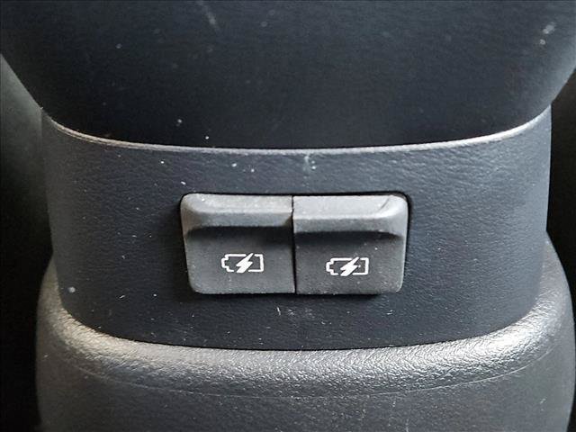 Used 2020 Nissan Kicks SR w/ SR Premium Package FWD image 15