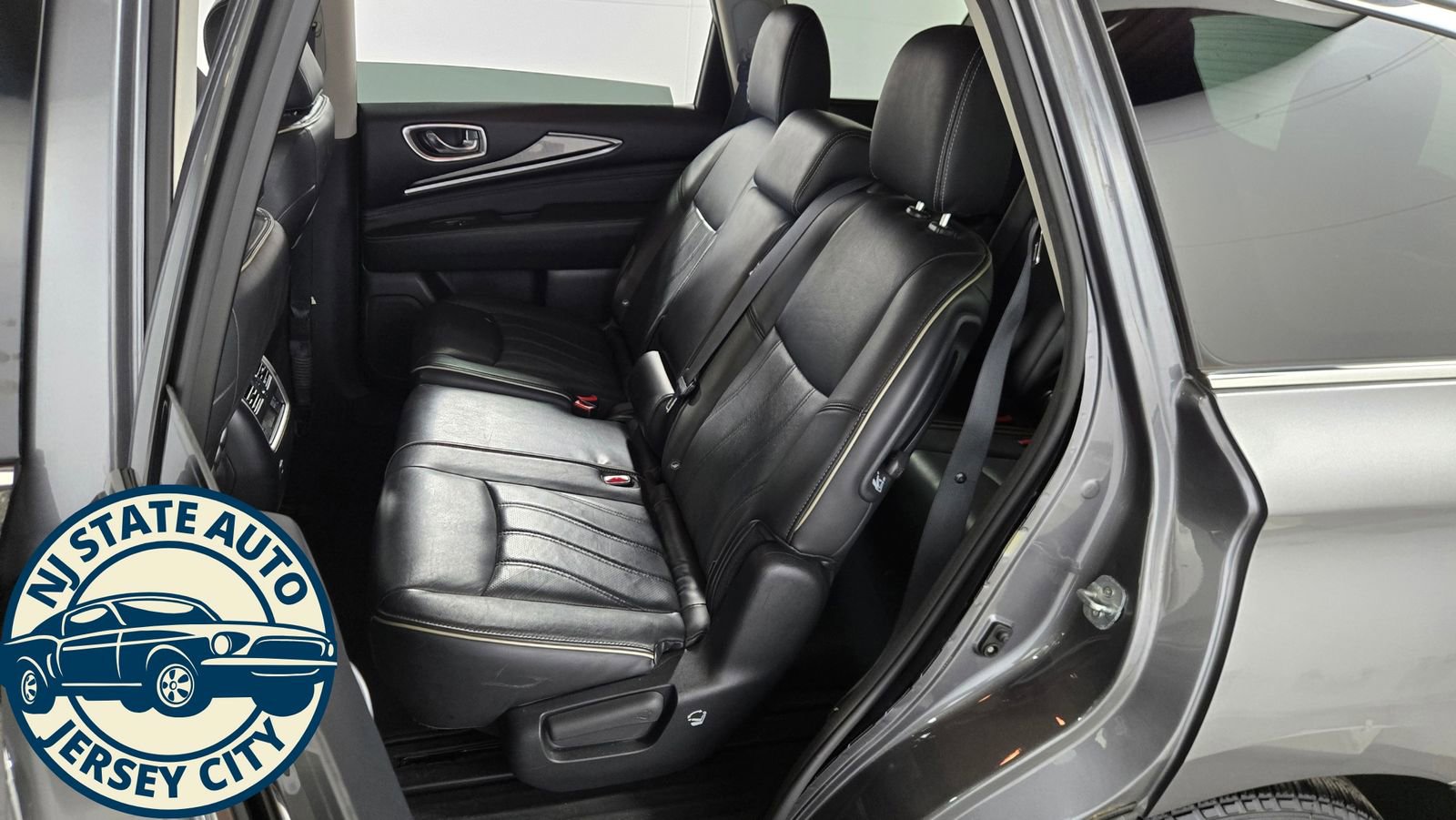 Used 2017 INFINITI QX60 FWD w/ Premium Plus Package image 30