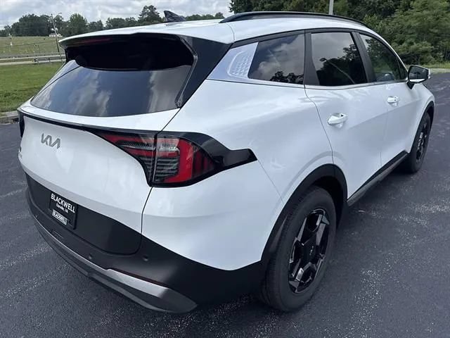 New 2026 Kia Sportage EX FWD image 6