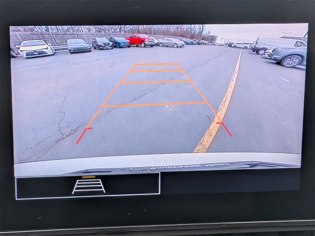 Used 2024 Chevrolet Trax LS w/ LS Convenience Package image 16