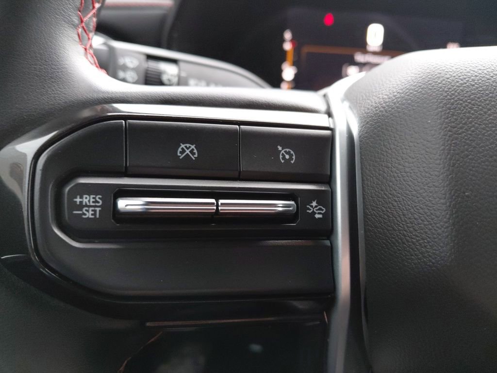 Used 2023 Chevrolet Colorado Z71 w/ Z71 Convenience Package 2 image 35