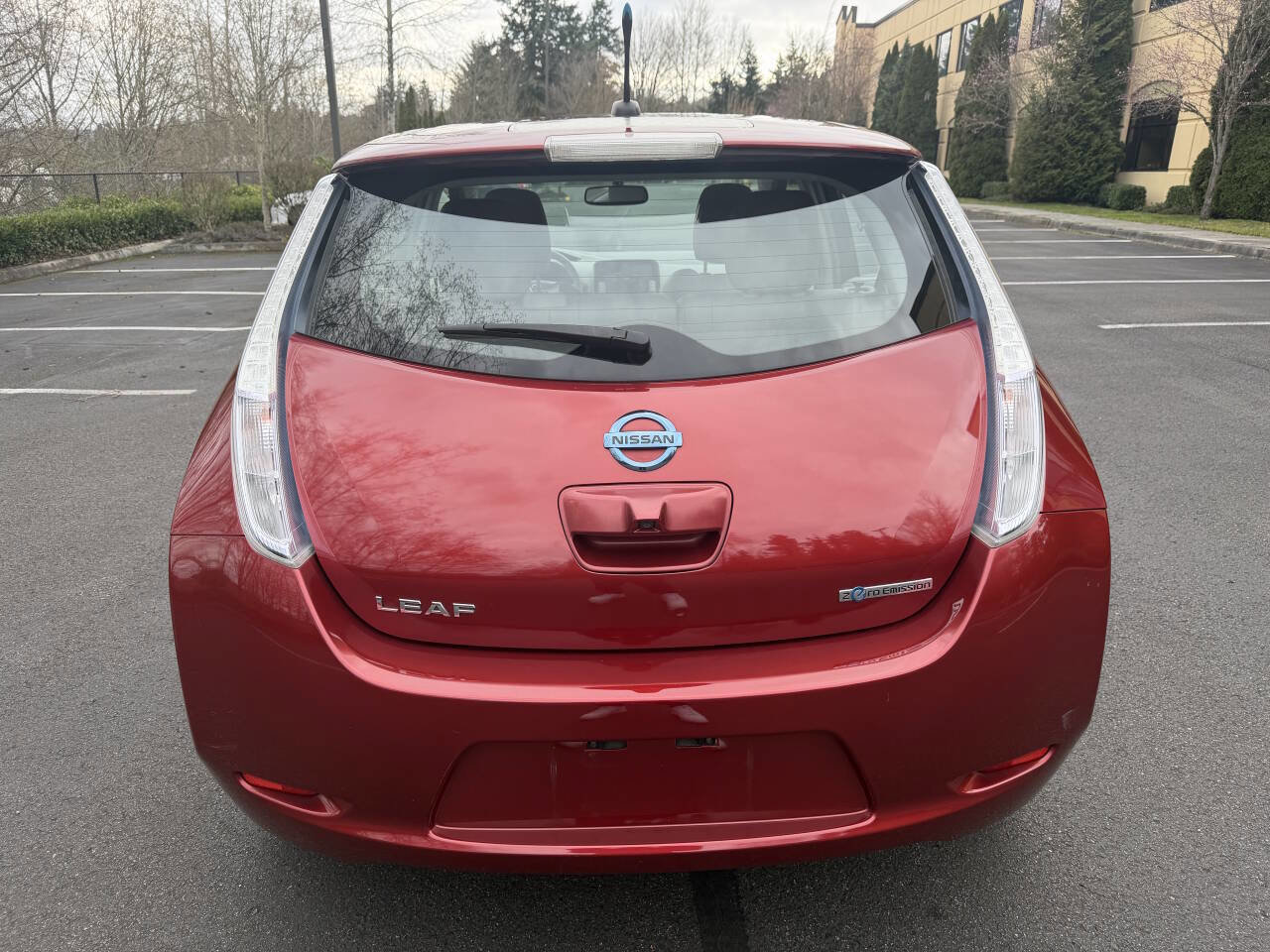 Used 2012 Nissan Leaf SL image 6