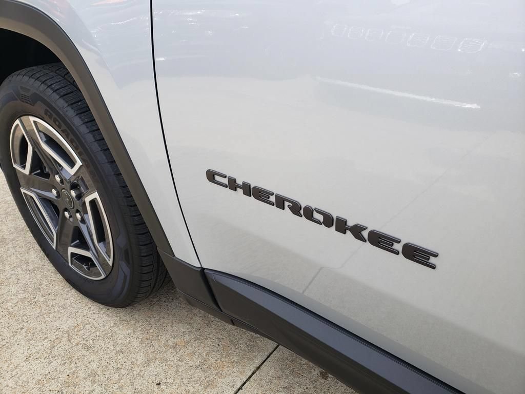 New 2026 Jeep Cherokee Limited AWD/4WD image 6