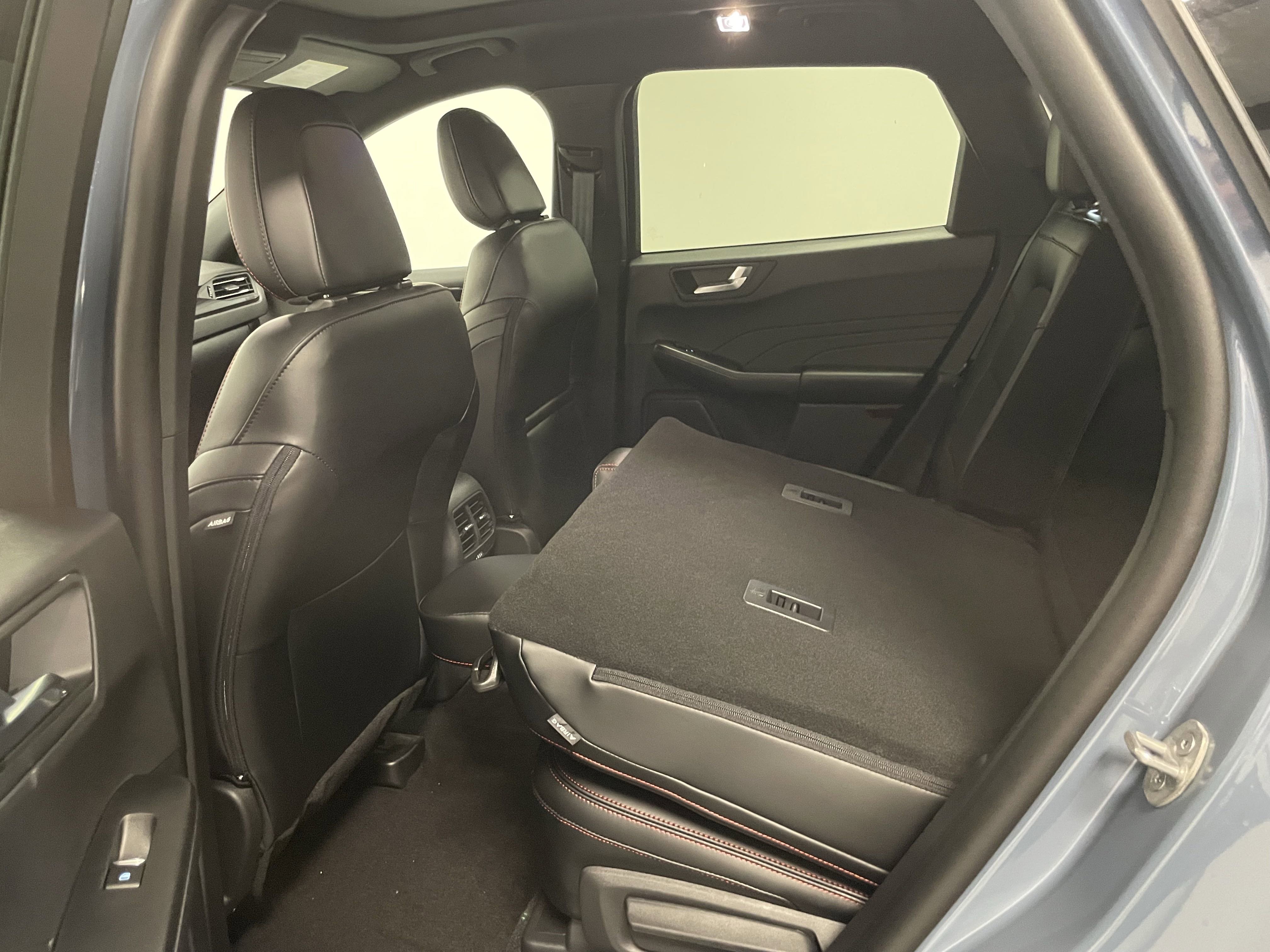 New 2025 Ford Escape ST-Line Elite w/ Tech Pack #1 image 24