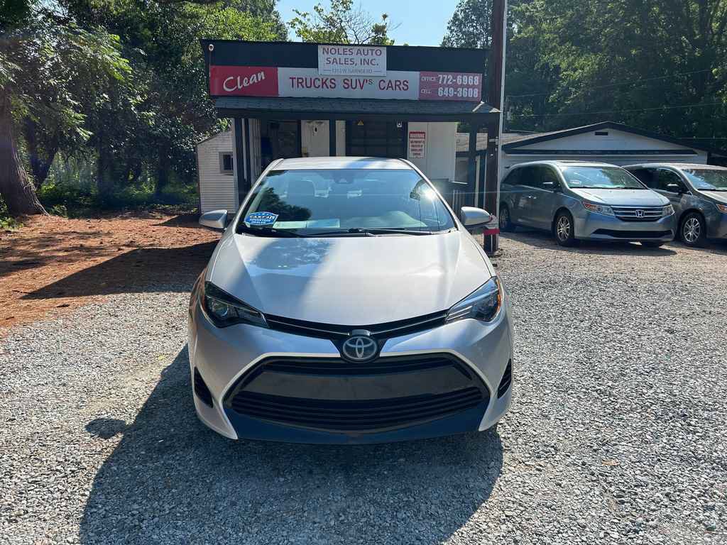 Used 2019 Toyota Corolla L FWD image 2