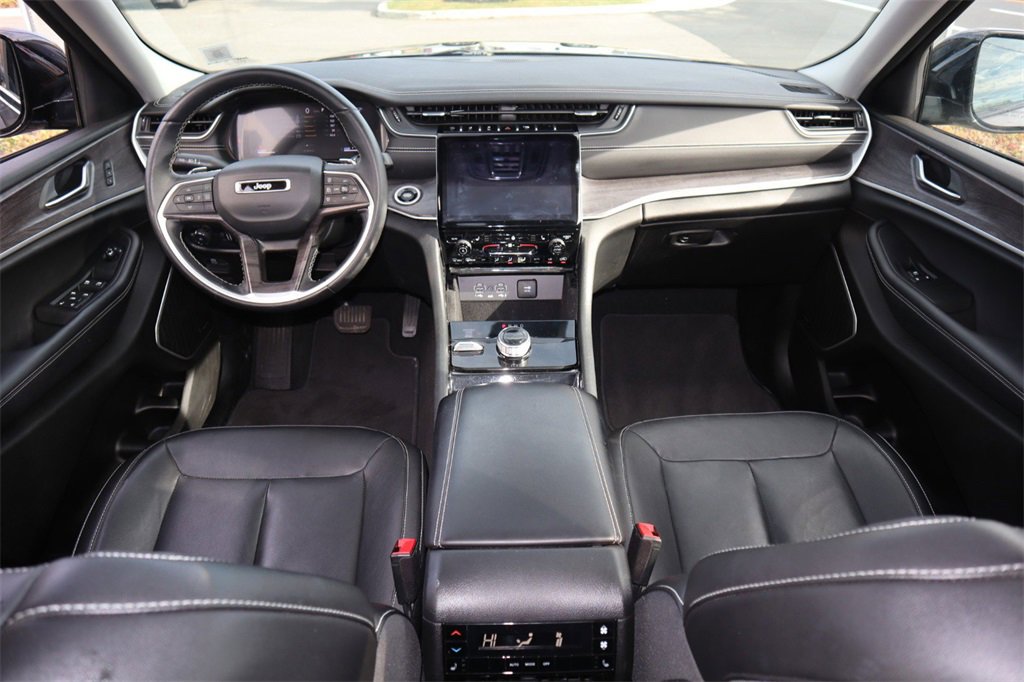 Used 2022 Jeep Grand Cherokee L Limited image 15