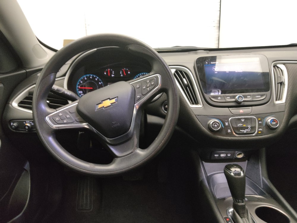 Used 2019 Chevrolet Malibu LS FWD image 22