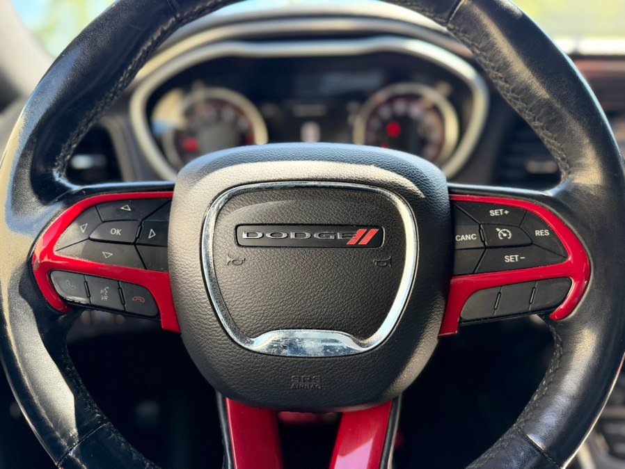 Used 2016 Dodge Challenger R/T Plus RWD image 17