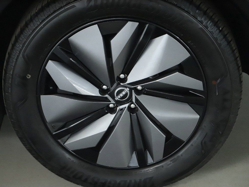 Certified 2024 Nissan Ariya EVOLVE+ e-4ORCE image 42