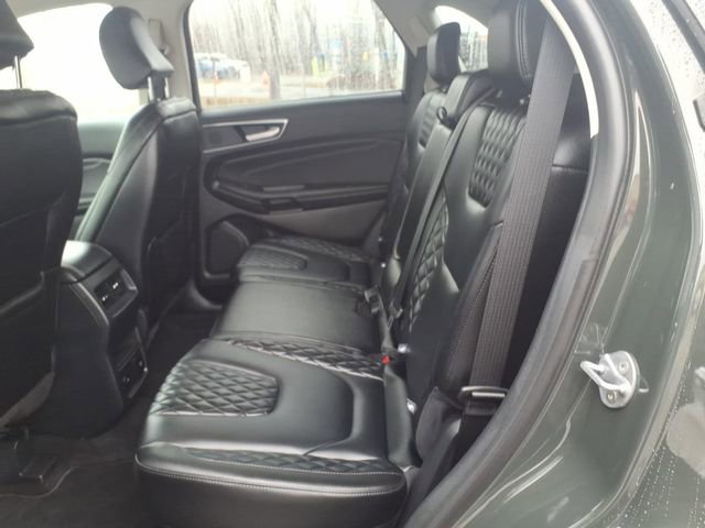 Used 2024 Ford Edge Titanium image 11