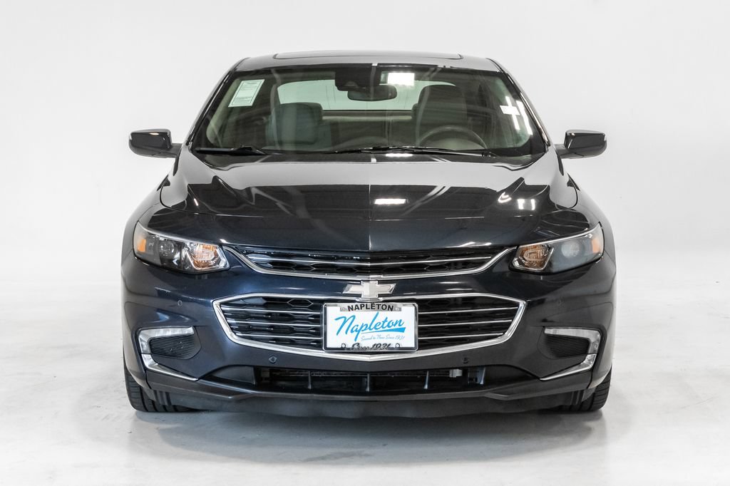 Used 2016 Chevrolet Malibu Premier w/ Driver Confidence Package FWD image 4