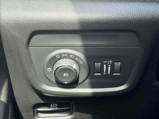 Certified 2021 Jeep Grand Cherokee L Summit w/ Advanced Protech Group IV AWD/4WD image 9