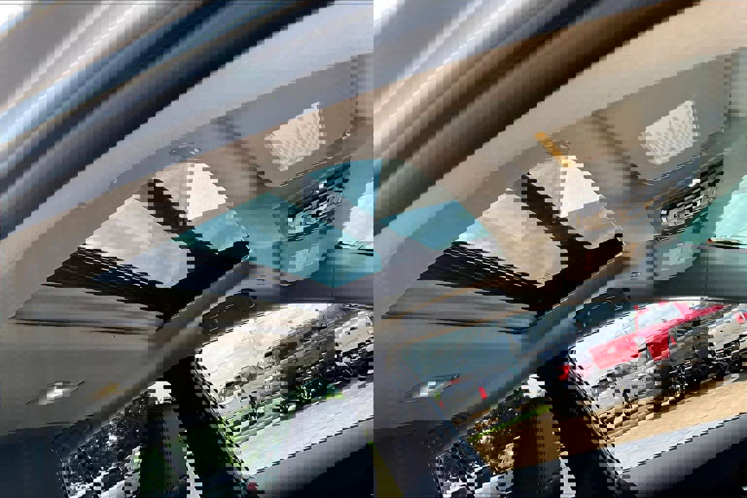 Used 2024 Toyota Corolla Cross XLE w/ Convenience Package image 14