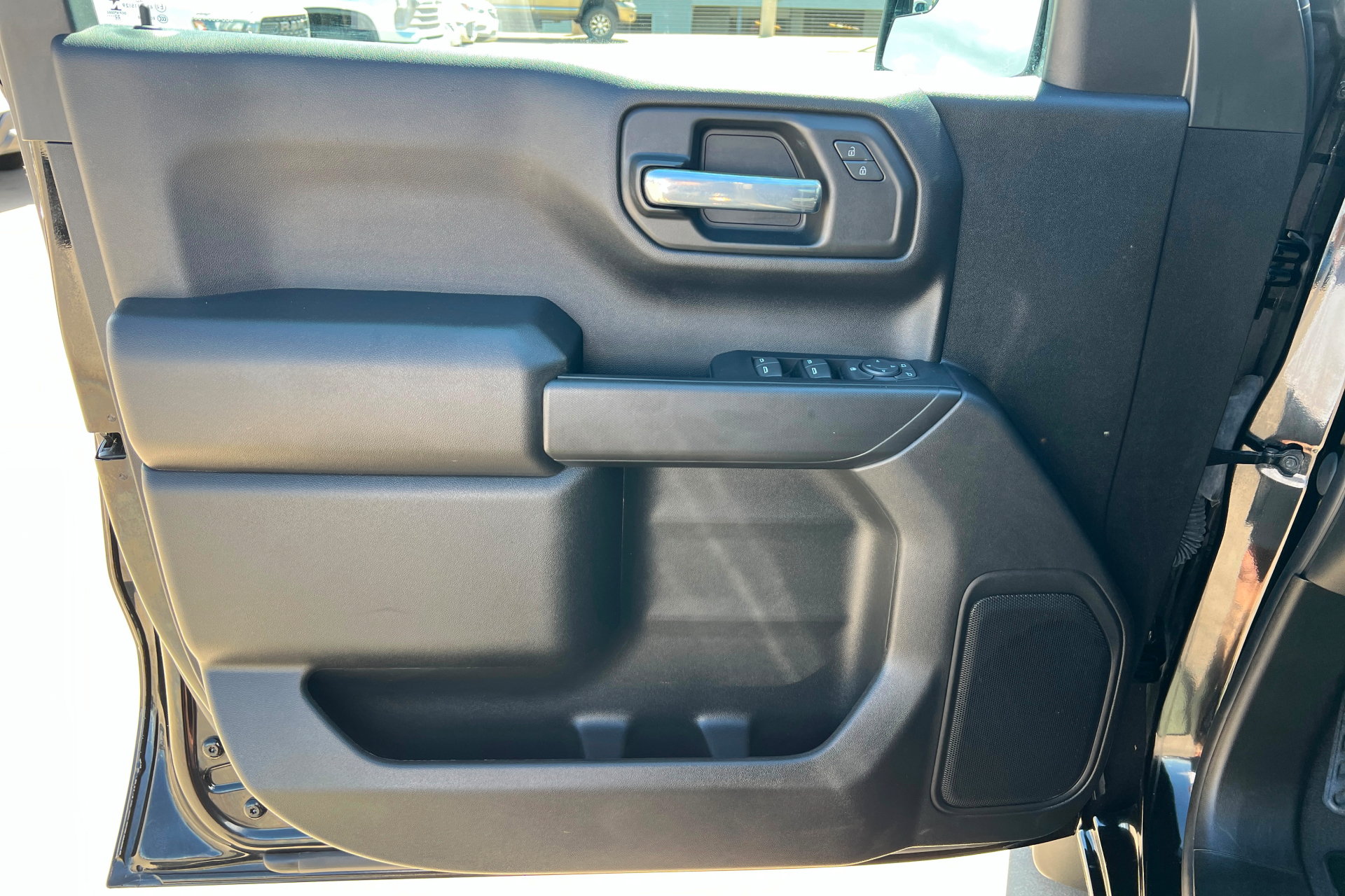 Used 2022 Chevrolet Silverado 1500 Custom AWD/4WD image 15