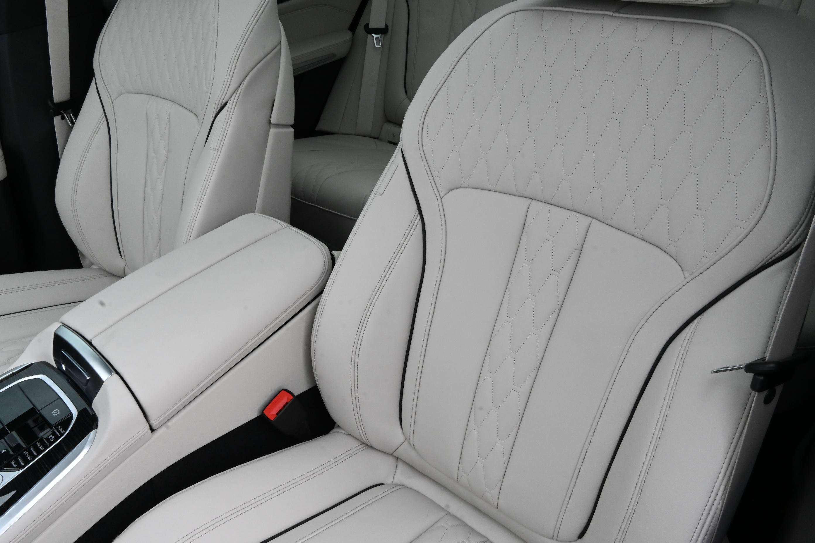 New 2026 BMW X5 xDrive40i AWD/4WD image 9