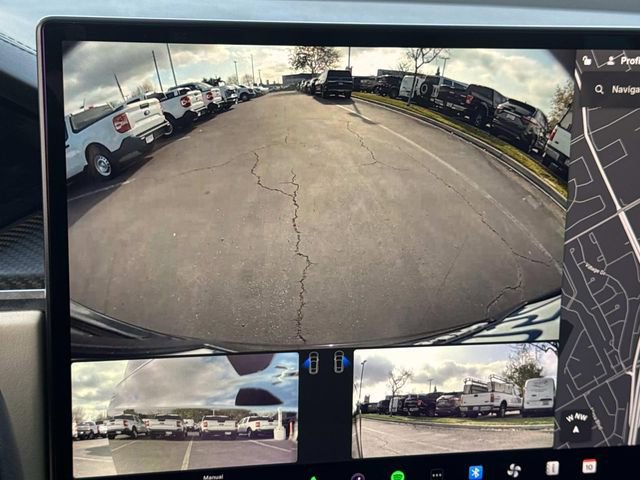 Used 2022 Tesla Model X Plaid image 13