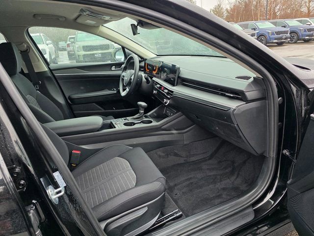 New 2026 Kia K5 LXS image 10