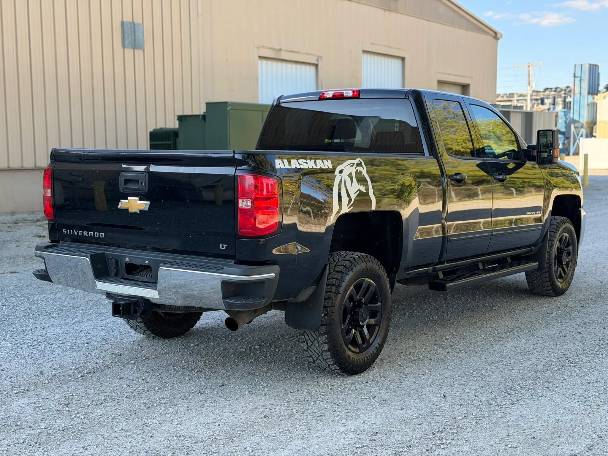 Used 2018 Chevrolet Silverado 2500 LT AWD/4WD image 5