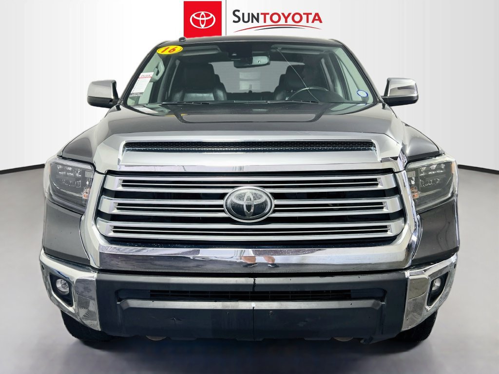 Used 2019 Toyota Tundra Limited w/ Limited Premium Package AWD/4WD image 8