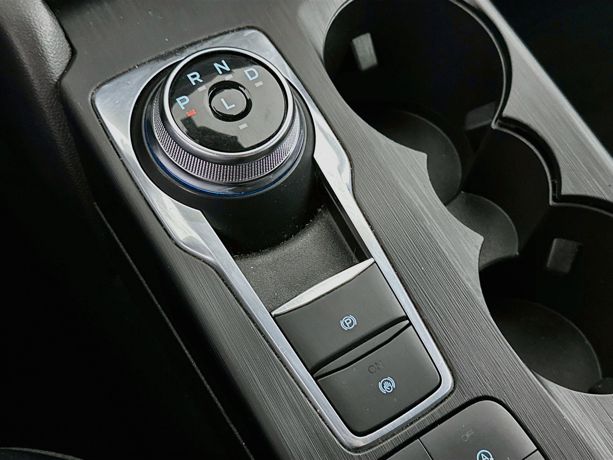 Used 2025 Ford Escape ST-Line FWD image 24