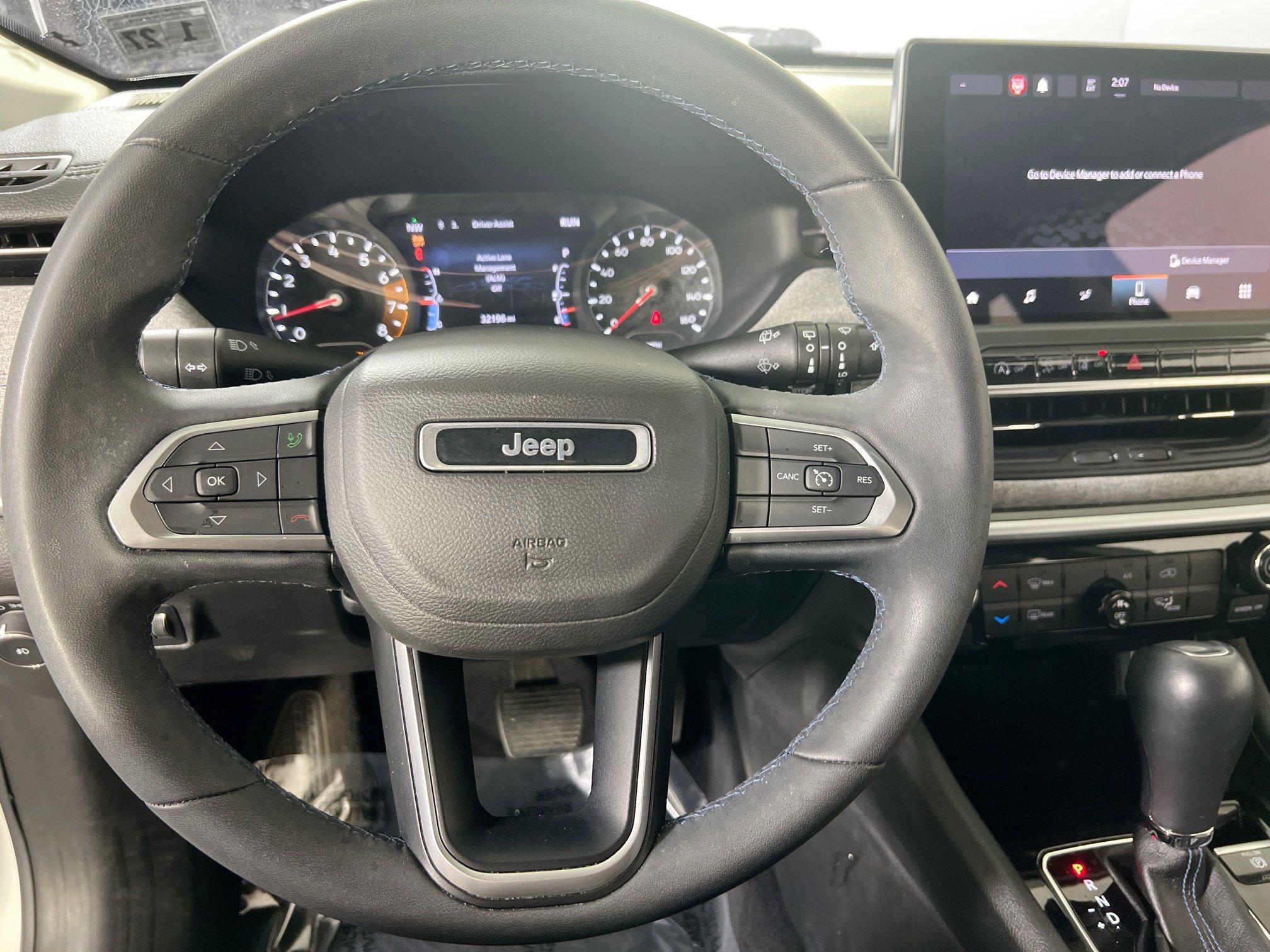 Used 2022 Jeep Compass Latitude AWD/4WD image 11