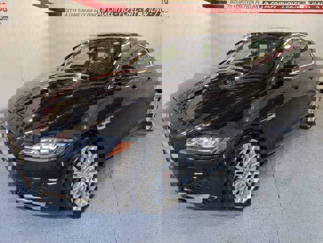 Used 2019 Jaguar XF Prestige image 3