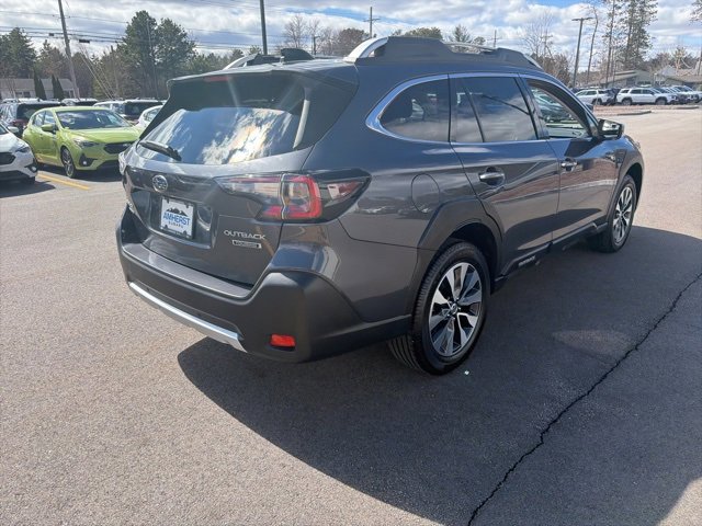 Used 2023 Subaru Outback Touring image 5