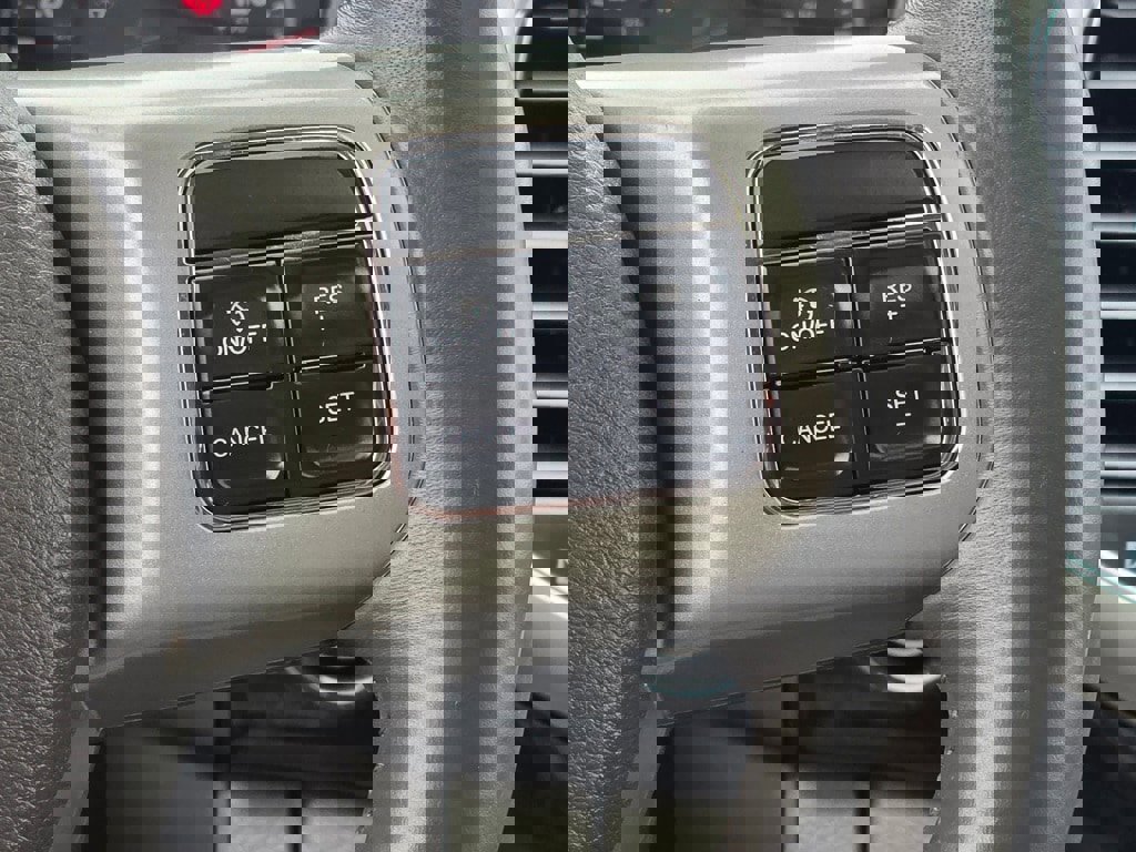 Used 2012 Jeep Grand Cherokee Altitude image 19