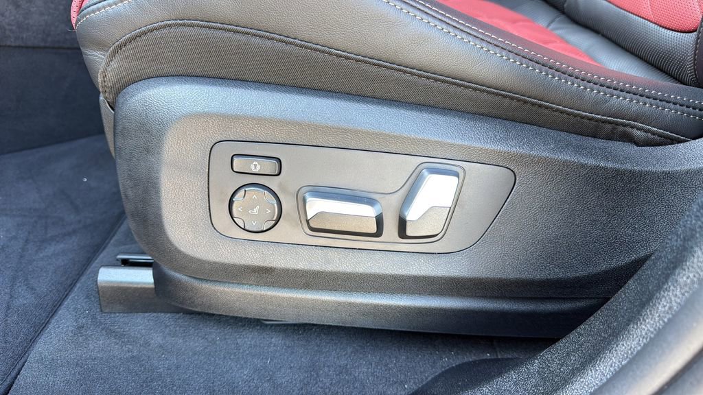 New 2026 BMW X6 xDrive40i image 7