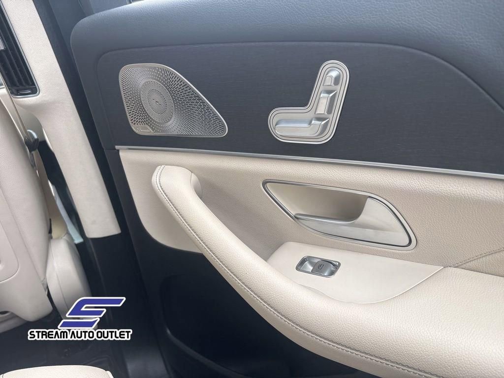 Used 2022 Mercedes-Benz GLS 450 4MATIC image 14