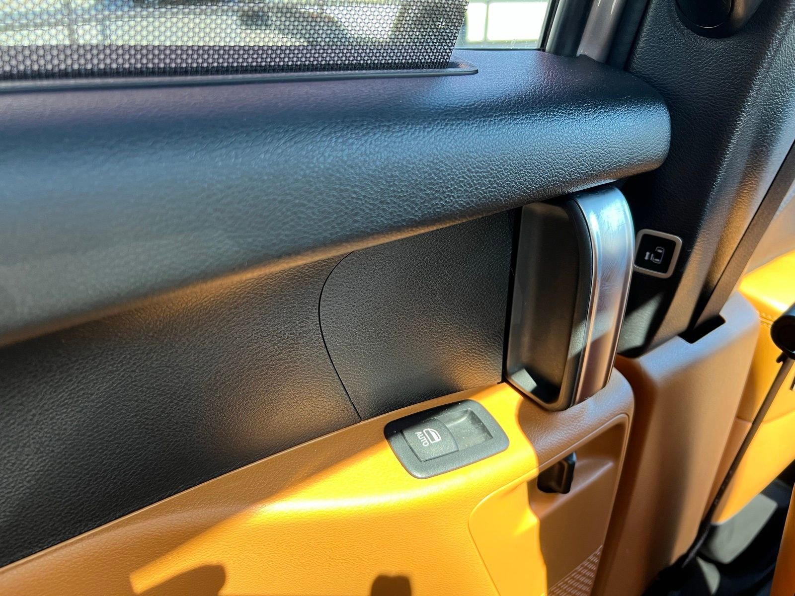 Used 2023 Chrysler Pacifica Pinnacle FWD image 70