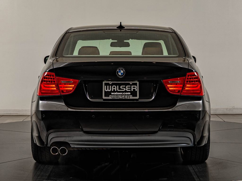 Used 2011 BMW 328i xDrive Sedan image 6