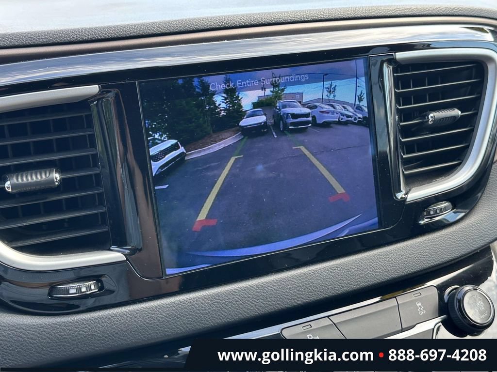Used 2017 Chrysler Pacifica Touring-L w/ Tire & Wheel Group FWD image 24
