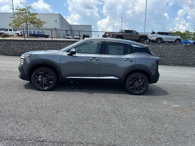 New 2025 Nissan Kicks SR image 7