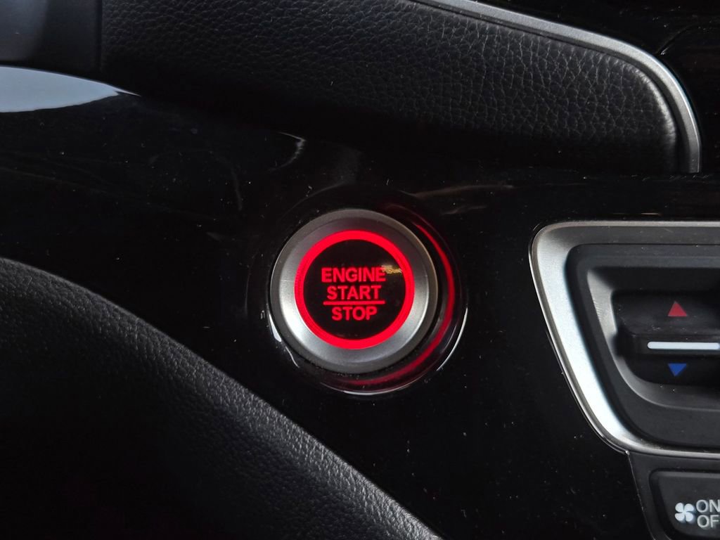 Used 2025 Honda Ridgeline Black Edition image 24