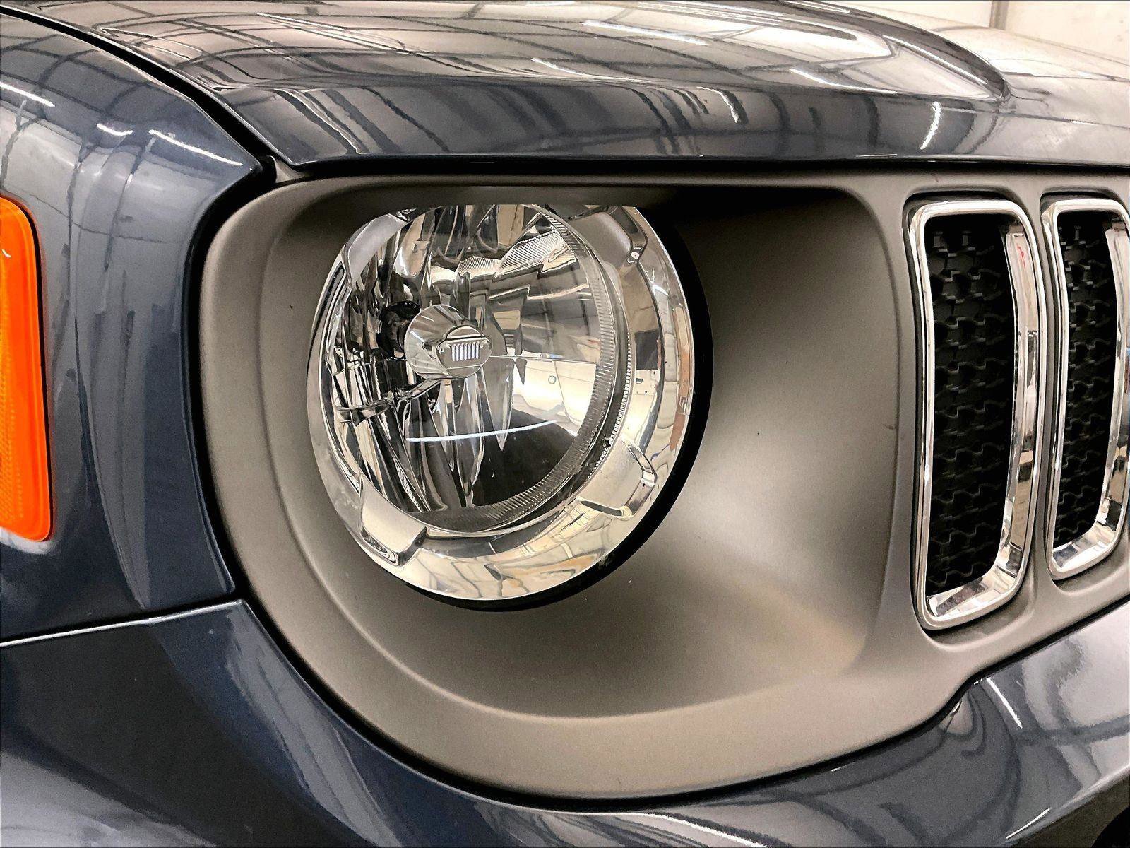 Used 2021 Jeep Renegade Limited AWD/4WD image 27