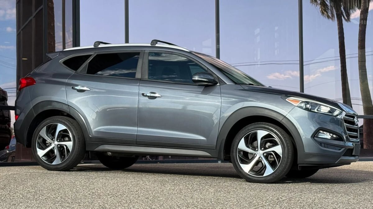 Used 2016 Hyundai Tucson Limited FWD image 16