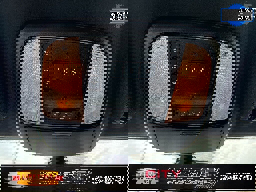 Used 2023 Dodge Durango R/T w/ Hemi Orange Plus Package image 38